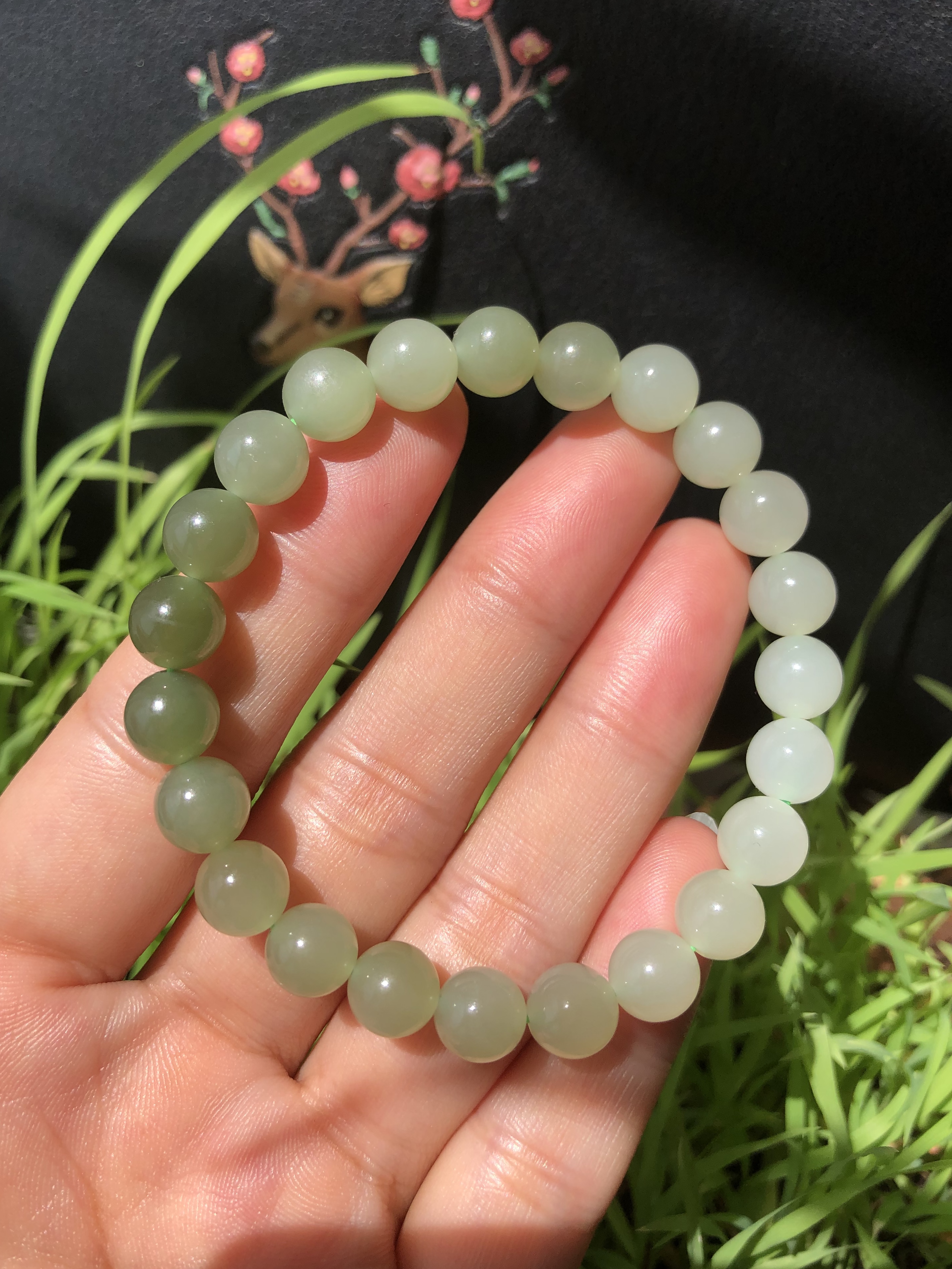 福利款和田玉手链晴水渐变色8mm圆珠时尚百搭情侣男女单圈玉手串