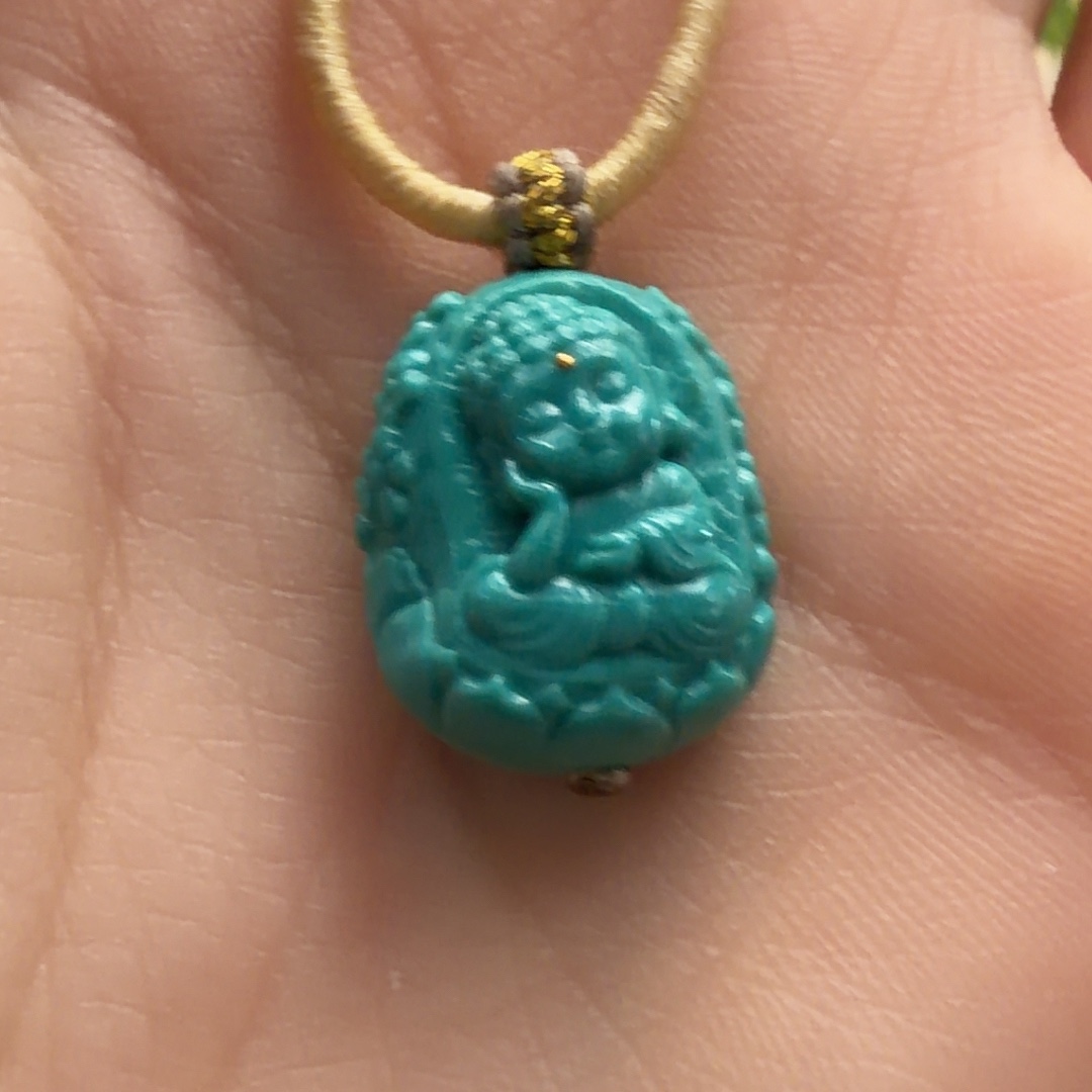 绿松石未镶嵌颈饰