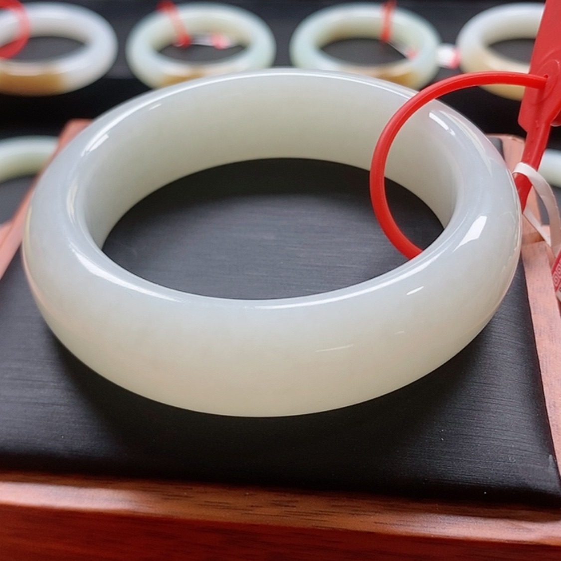 【闪购商品】和田玉57未镶嵌和田玉手镯