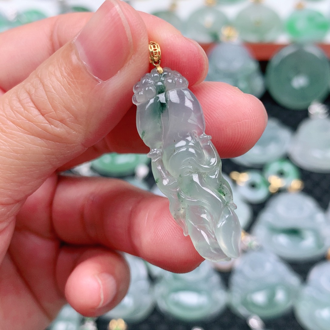 翡翠吊坠(不含链)18K金镶嵌大*