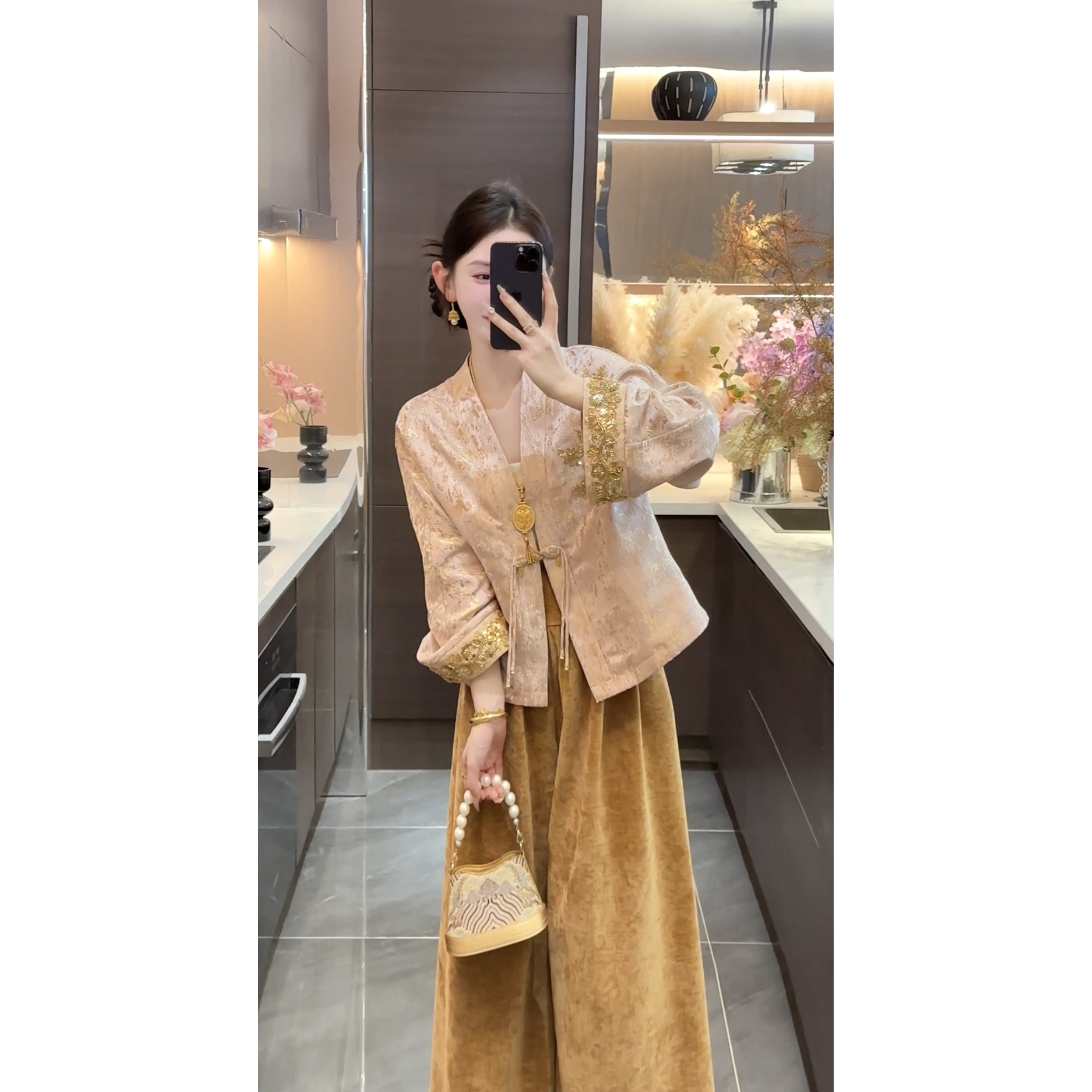 【周粥】【玉琼】2025秋季新款新中式重工刺绣盘扣气质外套JJQ5WT5669