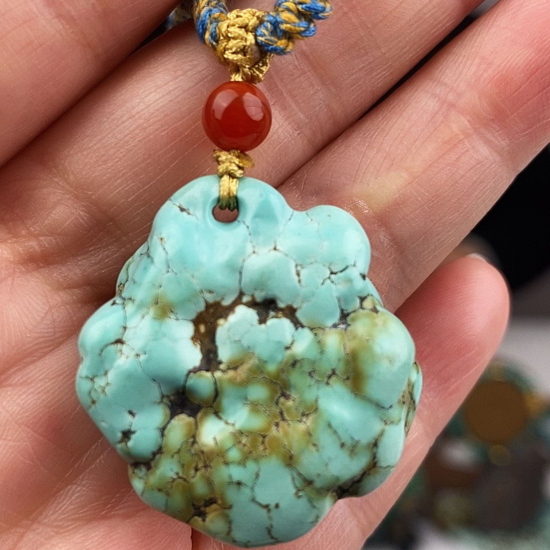 绿松石未镶嵌原矿