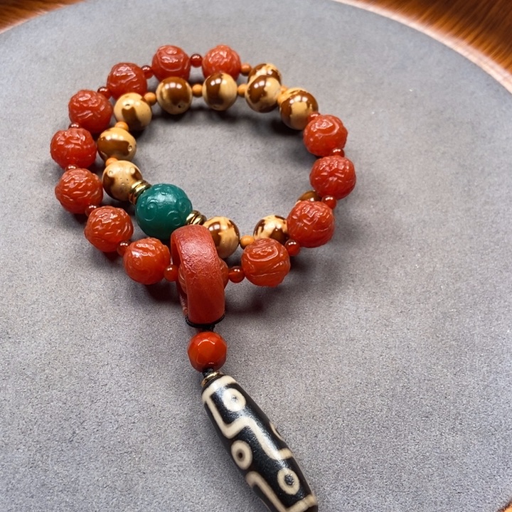 菩提把件未镶嵌熊猫鼠