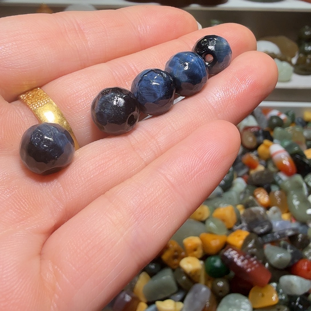 和田玉未镶嵌珠宝奇石