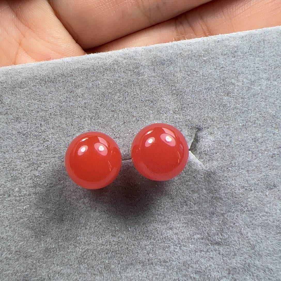 18K金镶嵌耳钉南红玛瑙余**喜