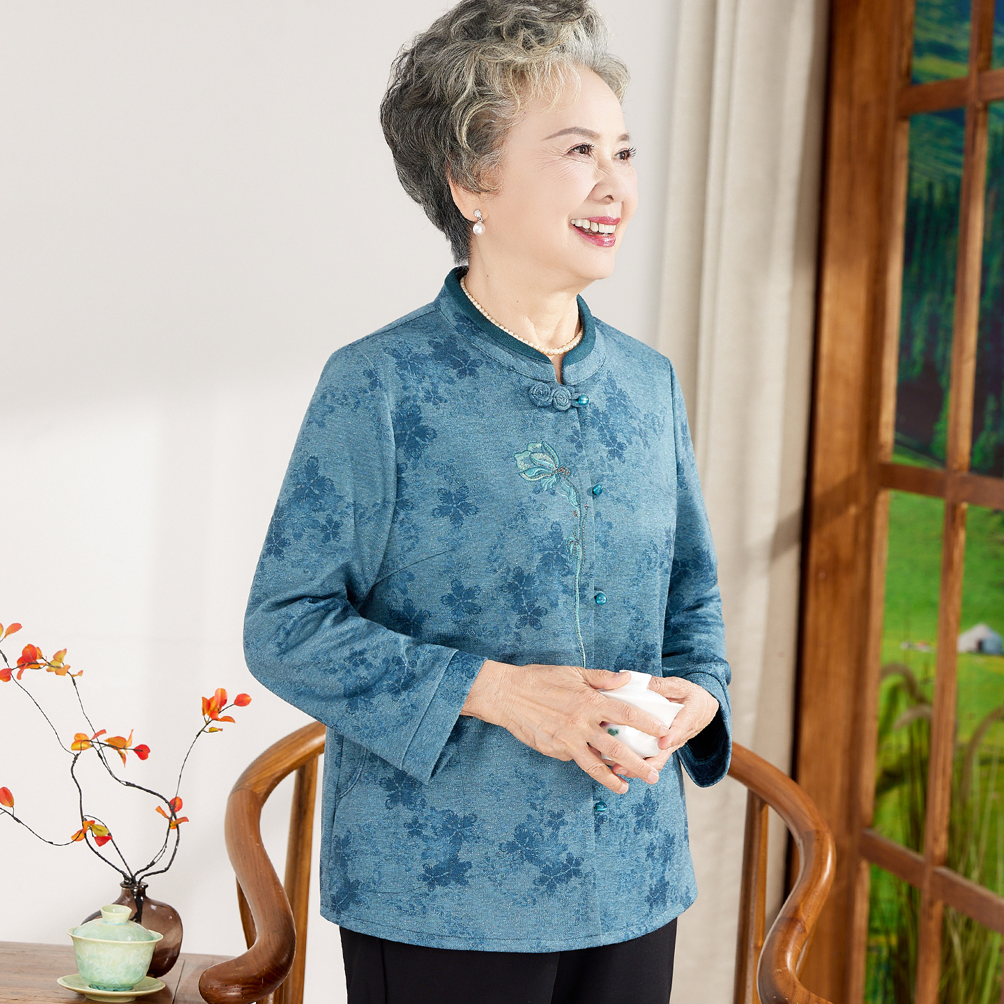奶奶秋装衬衫唐装新款中老年人上衣女妈妈春秋长袖老太太衣服洋气