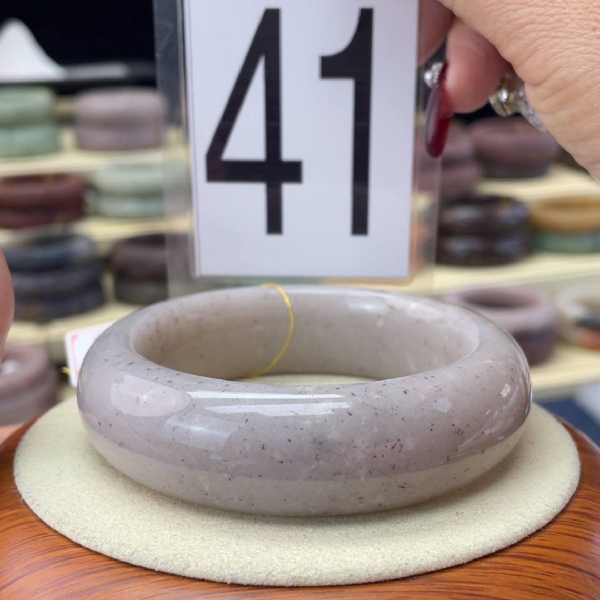 【闪购商品】石英质玉手镯未镶嵌