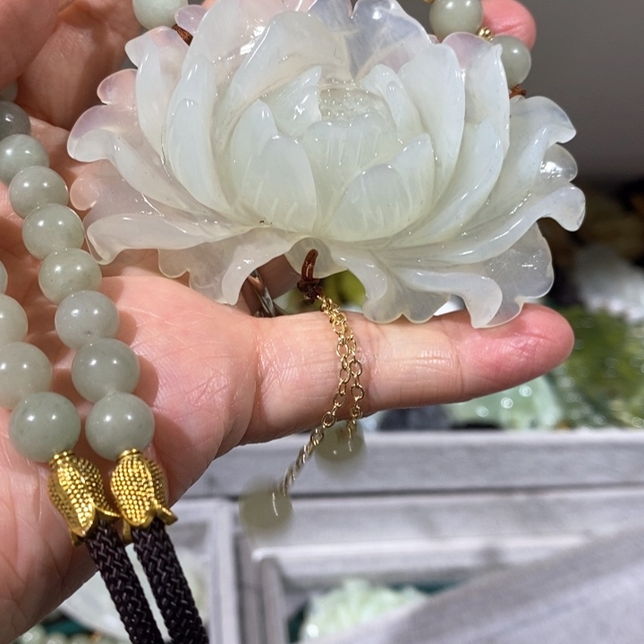 岫玉未镶嵌毛衣链