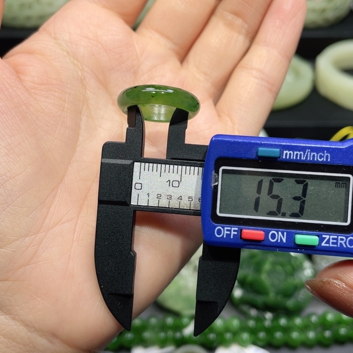 和田玉手镯57圈口 编号36贵妃镯未镶嵌