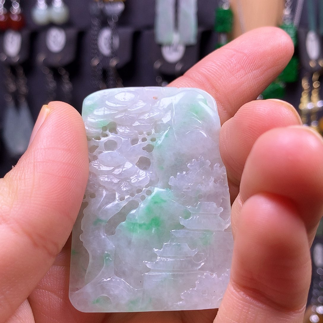 银S925镶嵌翡翠耳饰当****事