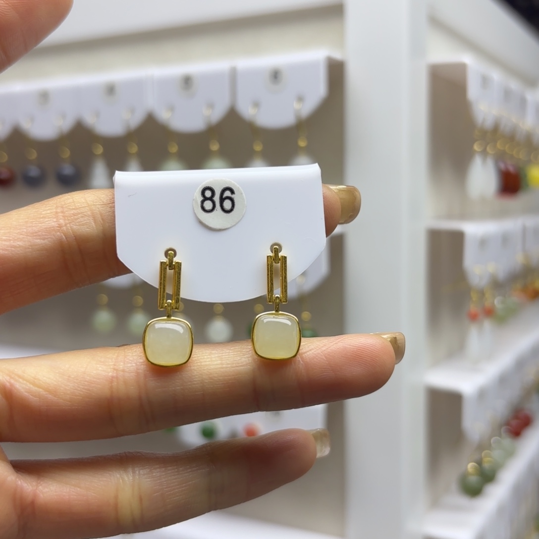 和田玉银S925镶嵌耳饰