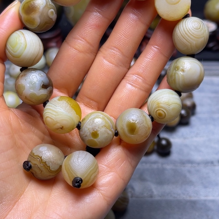 丰***社玛瑙/玉髓未镶嵌裸石