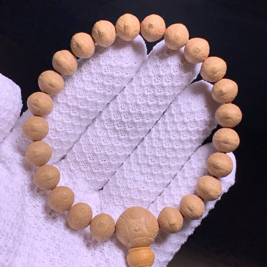 10.8mm～11mm毕业级尼泊尔凤眼菩提，大眼睛，矮桩手串飞碟