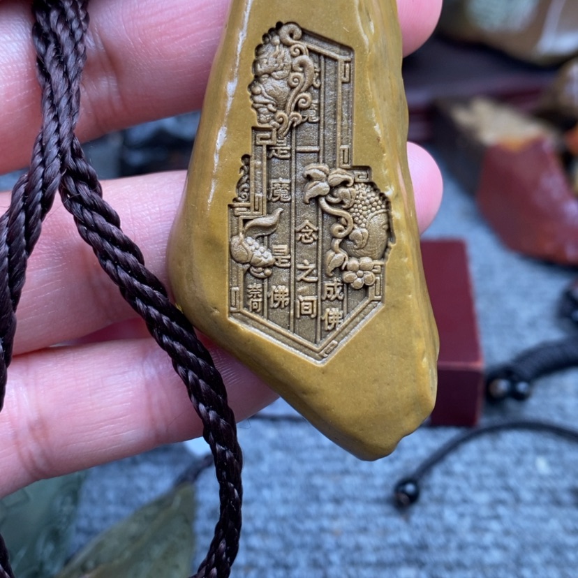 【闪购商品】原石雕刻手把件