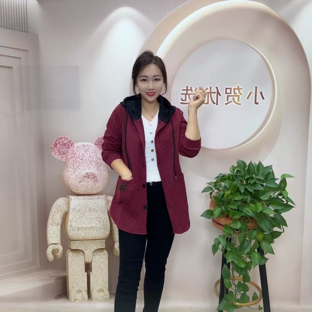 麻花劲帽款风衣外套