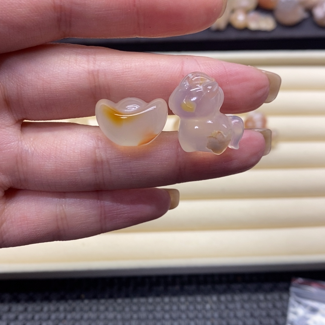 懒***懒玛瑙/玉髓未镶嵌颈饰