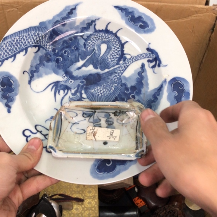 陶瓷孤品单件车里拍照