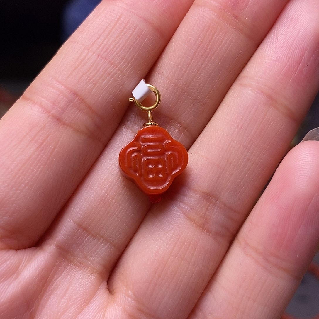 南红玛瑙吊坠银S925镶嵌