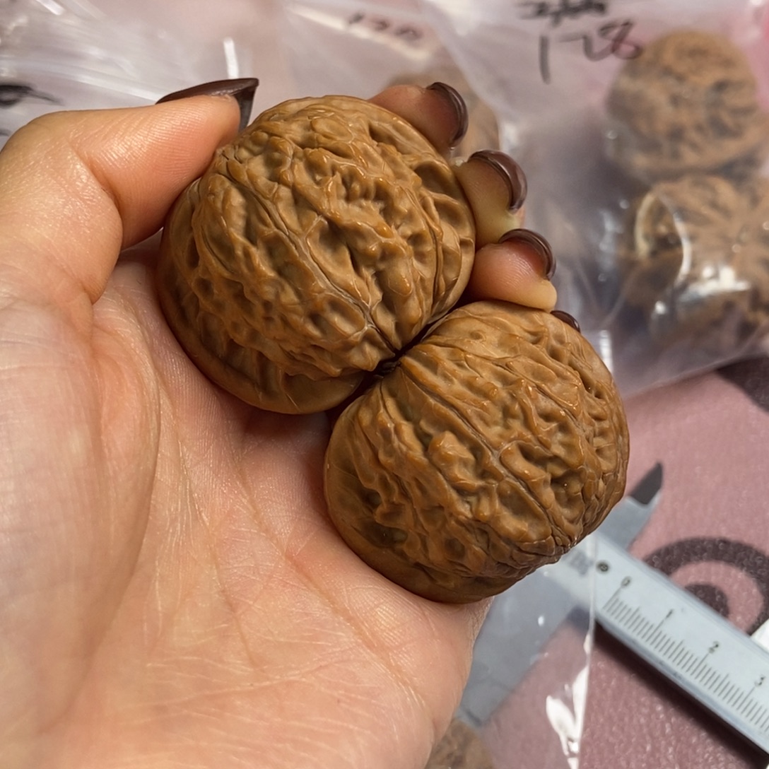 文玩核桃吊坠39磨盘88