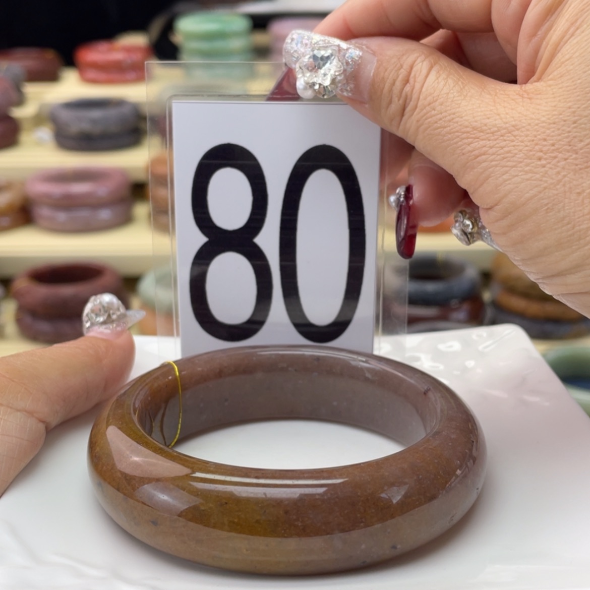 【闪购商品】石英质玉手镯未镶嵌