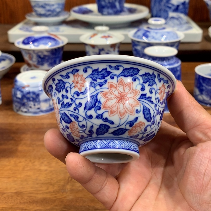 柴窑青花缠枝连压手杯