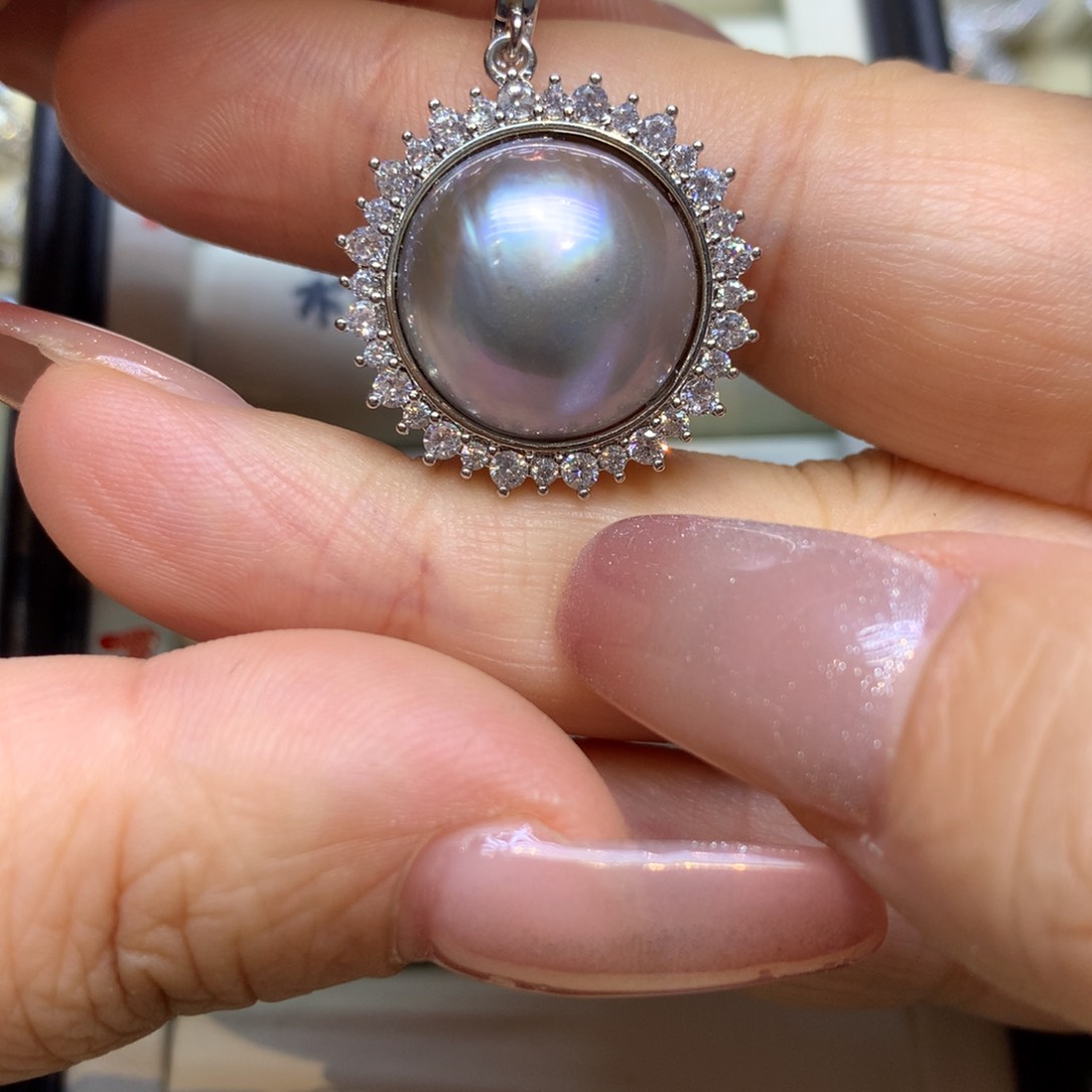 未镶嵌颈饰拼合珍珠（马贝珠）