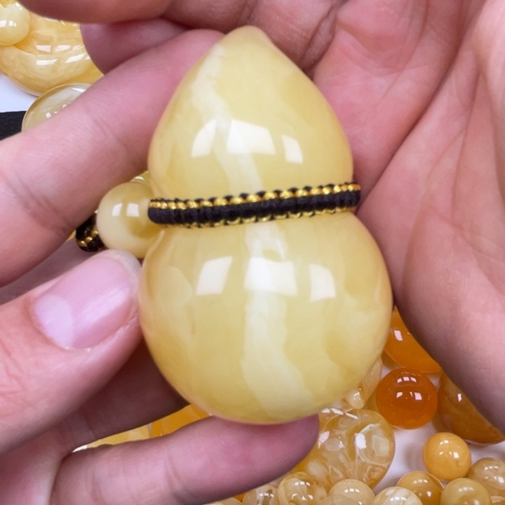 裸石蜜蜡未镶嵌蜜蜡葫芦重47.2