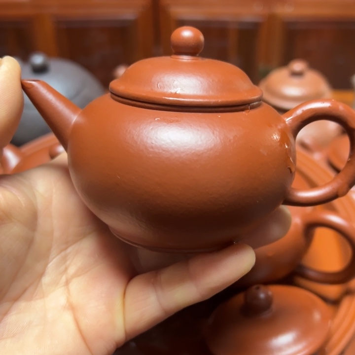 紫砂茶壶?**?宜兴原矿小煤窑朱泥