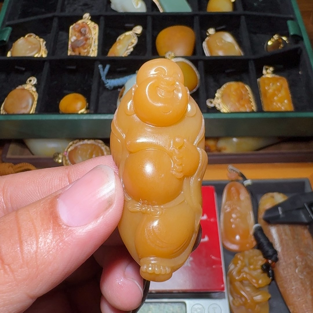 和田玉颈饰未镶嵌火