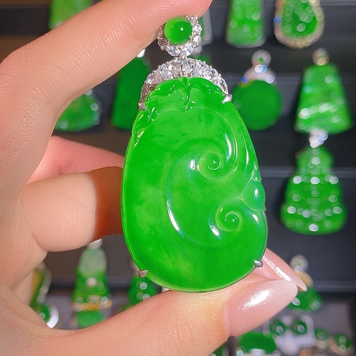 翡翠银S925镶嵌颈饰