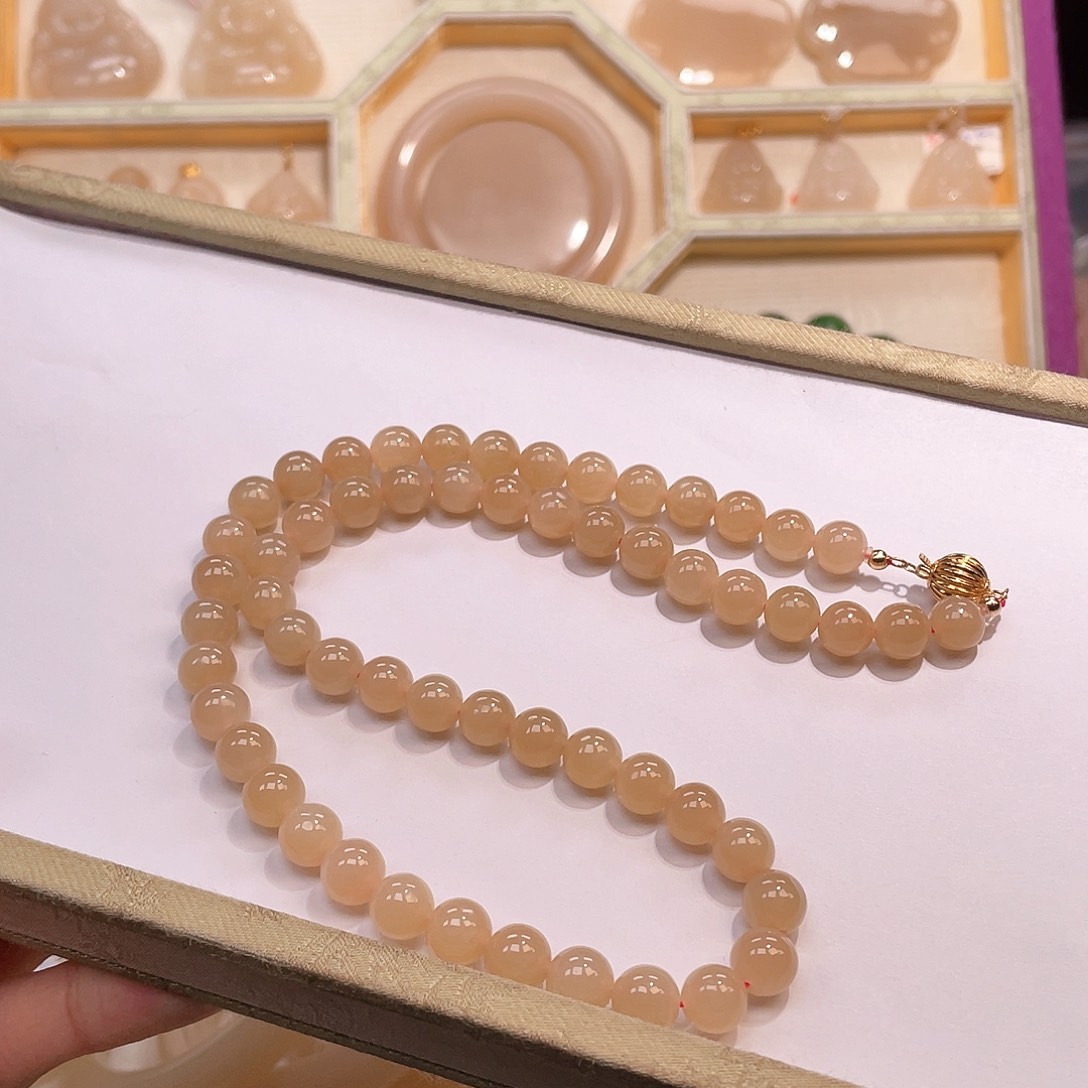 和田玉未镶嵌项链