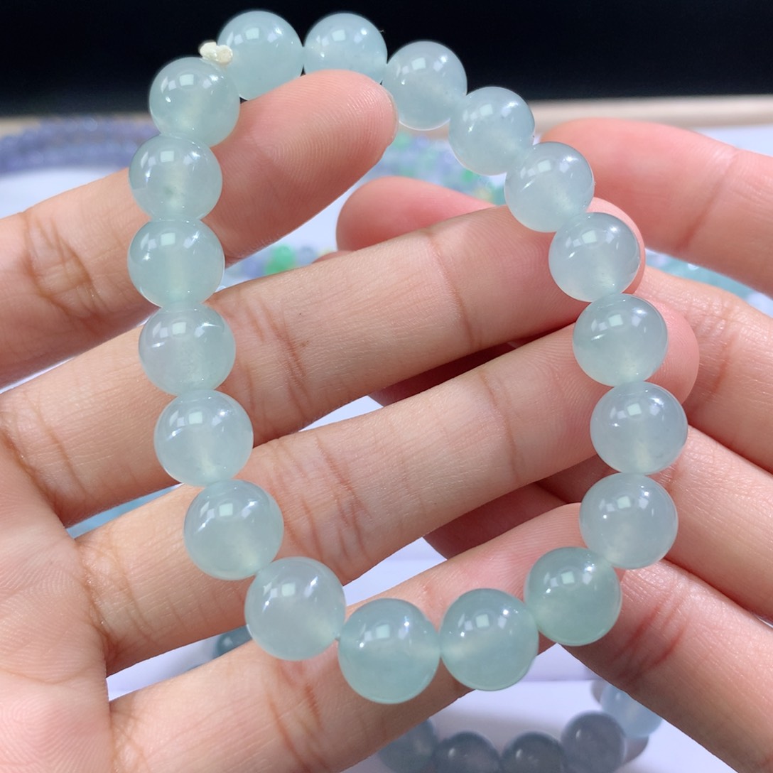 翡翠手链未镶嵌翡翠