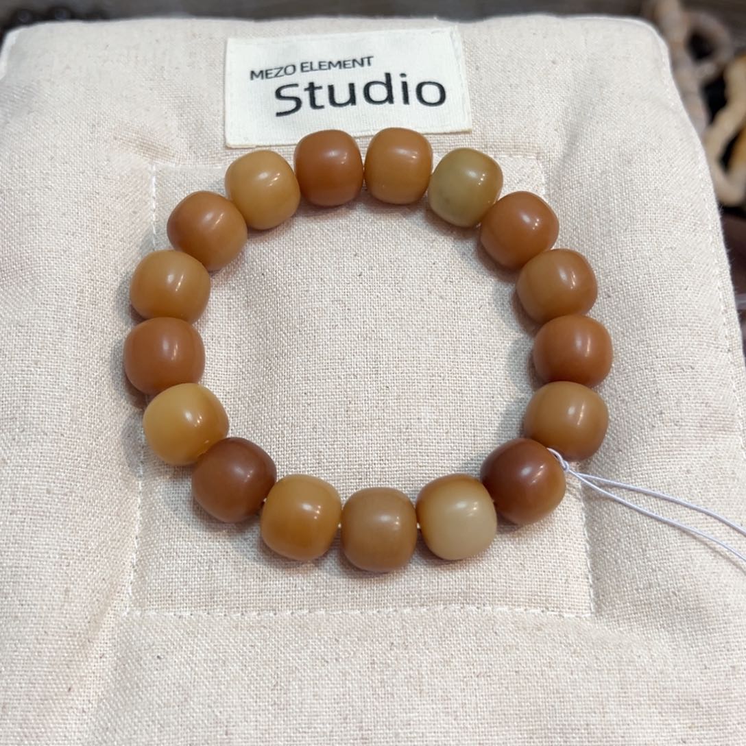 伸***光吊坠菩提根/象牙果767慕斯微瑕