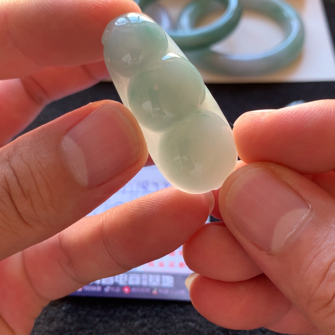 定制翡翠未镶嵌翡翠首饰