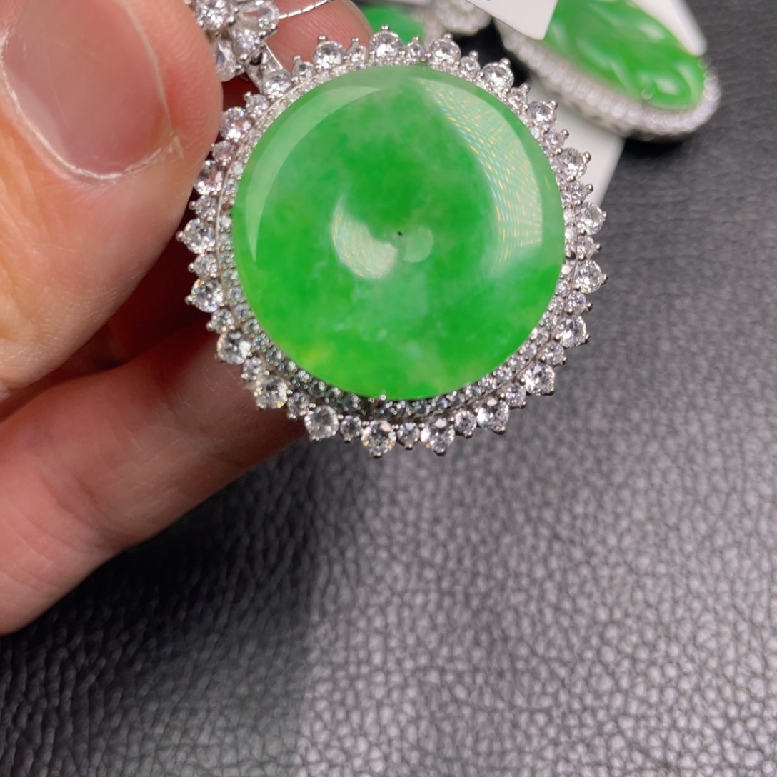 翡翠吊坠(不含链)银S925镶嵌吊坠