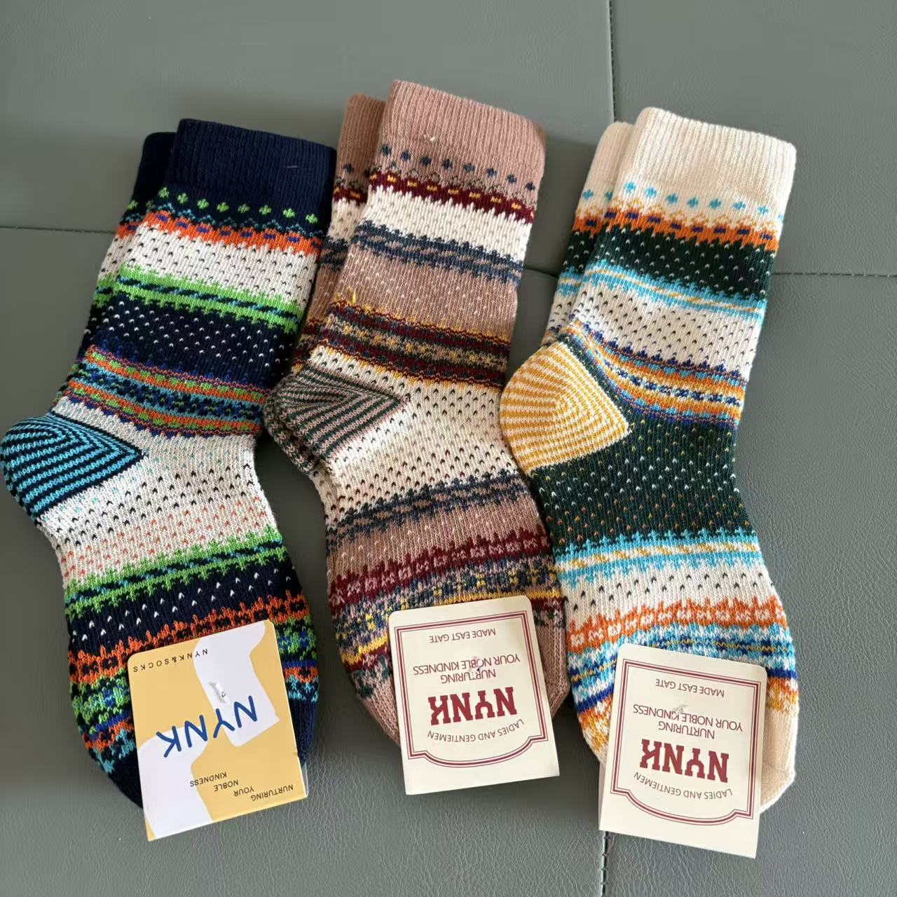 加厚女袜子复古民族风粗线咔叽费尔岛淘系爆款中筒堆堆袜日系棉袜