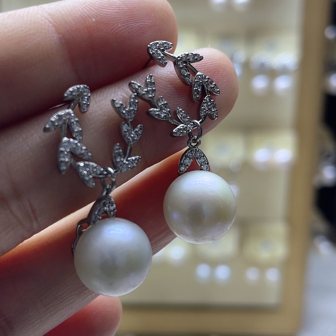 银S925镶嵌淡水珍珠耳饰