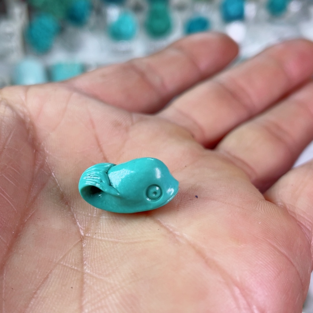 绿松石配饰未镶嵌