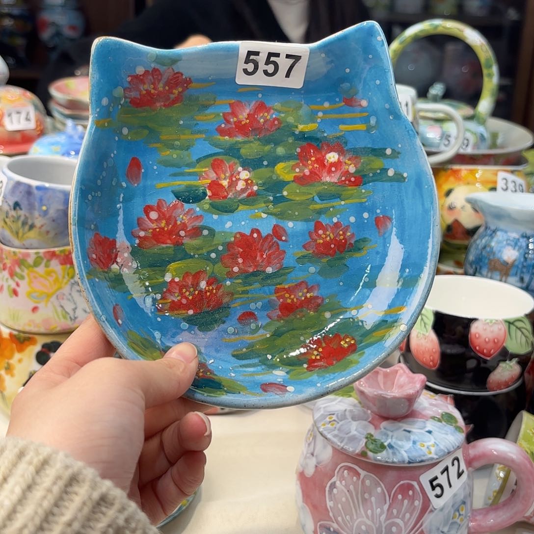 瓷片兔兔。兔兔好帅