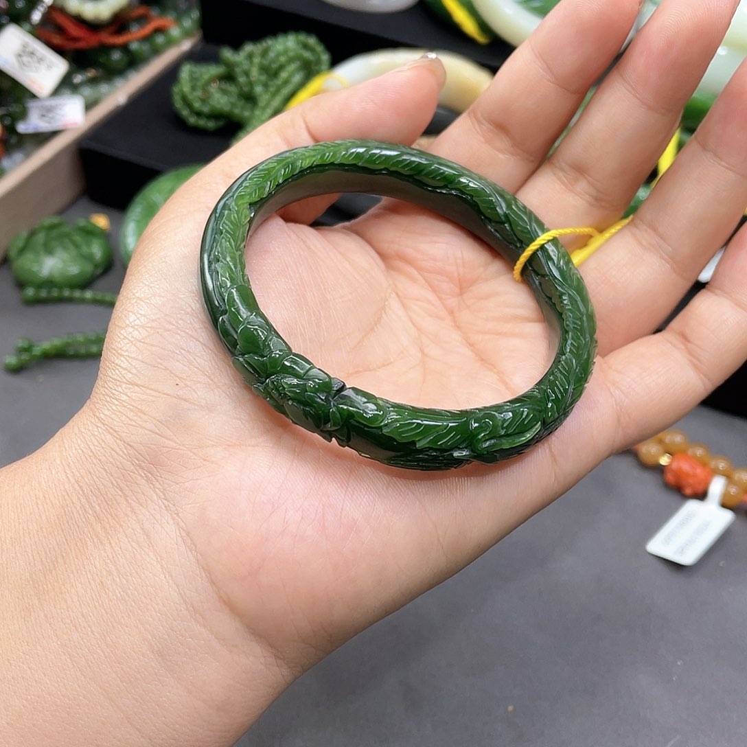 和田玉手镯61圈口7未镶嵌