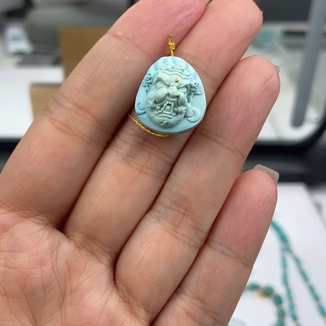 绿松石未镶嵌珠宝奇石