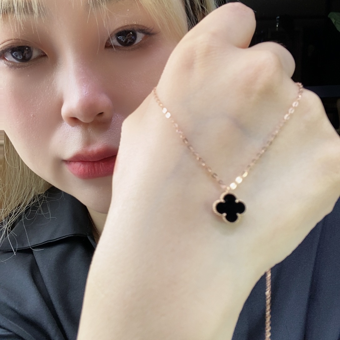 玛瑙/玉髓颈饰18K金镶嵌黑9mmk枚