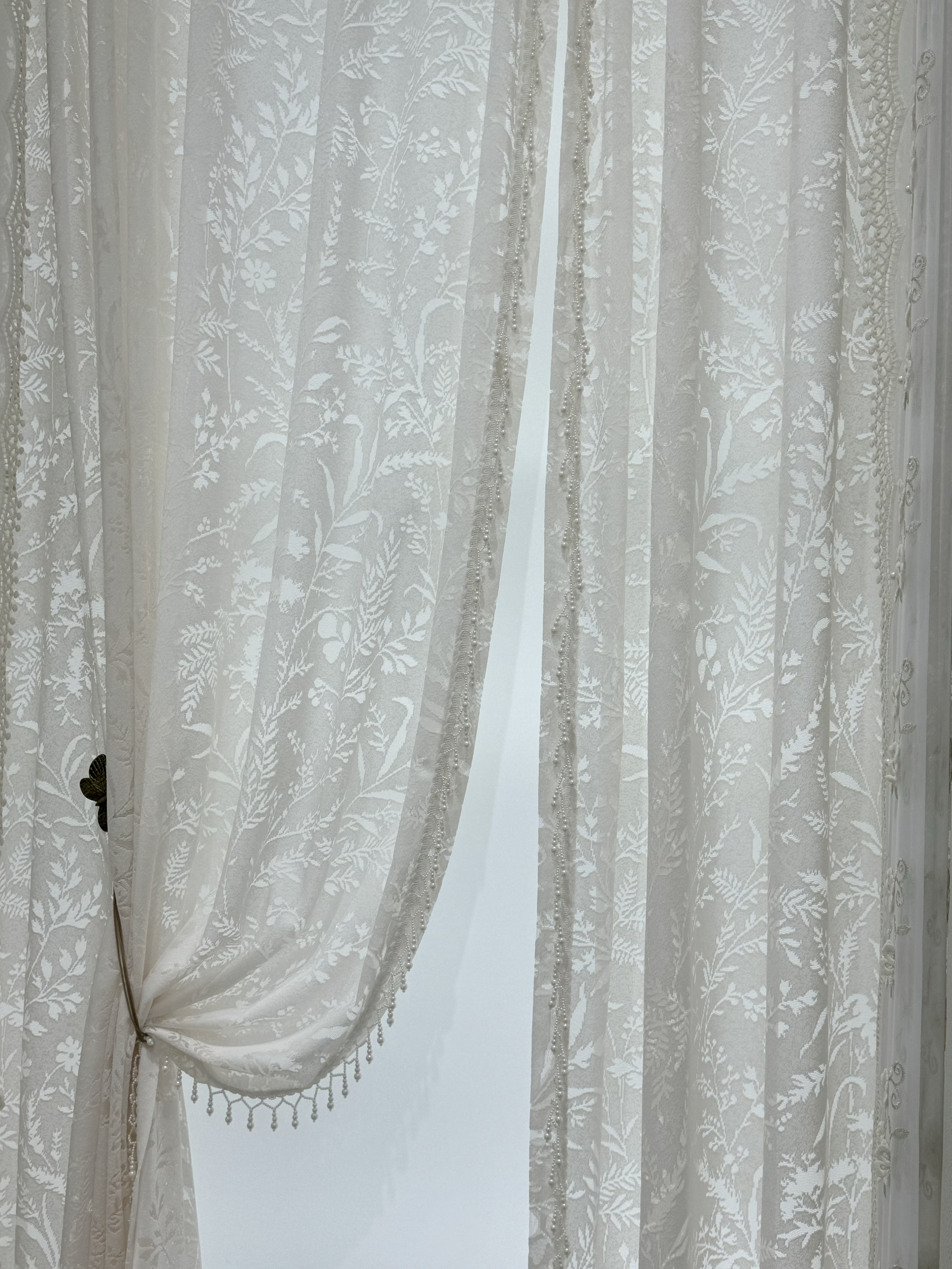 月枝影  光影纱  奶茶色镂空纱帘