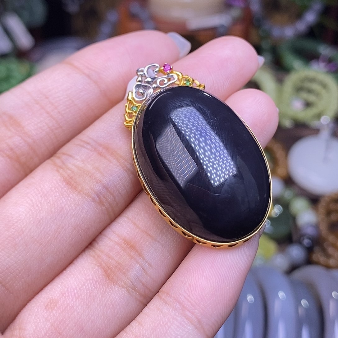 和田玉未镶嵌浓烟紫金镶蛋面吊坠帝王紫