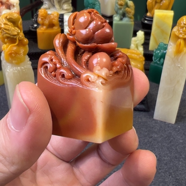 寿山石三彩芙蓉花开富贵