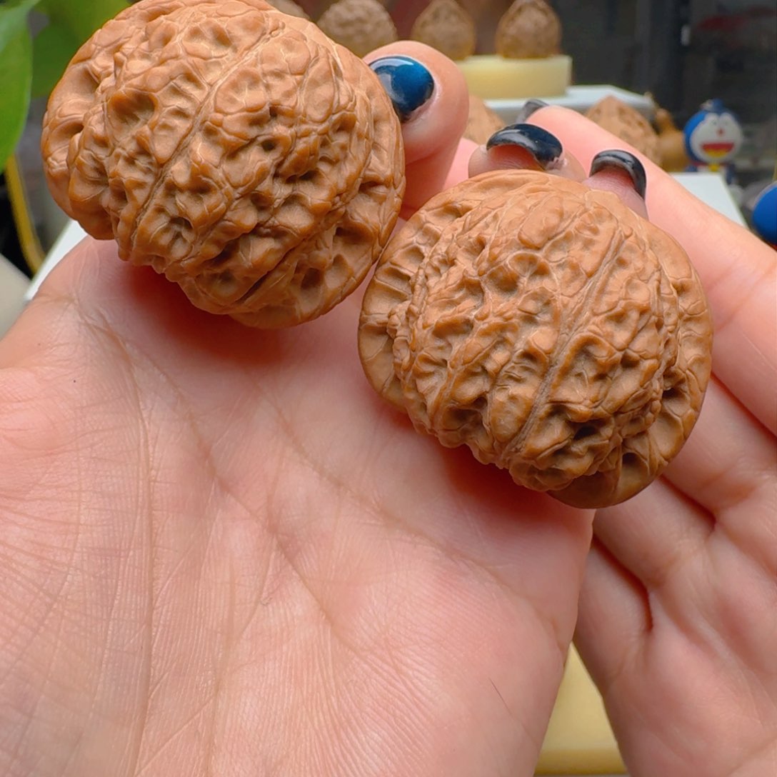 把件核桃38全品血麒麟