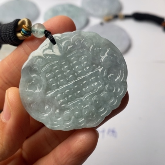 翡翠未镶嵌挂件翡翠