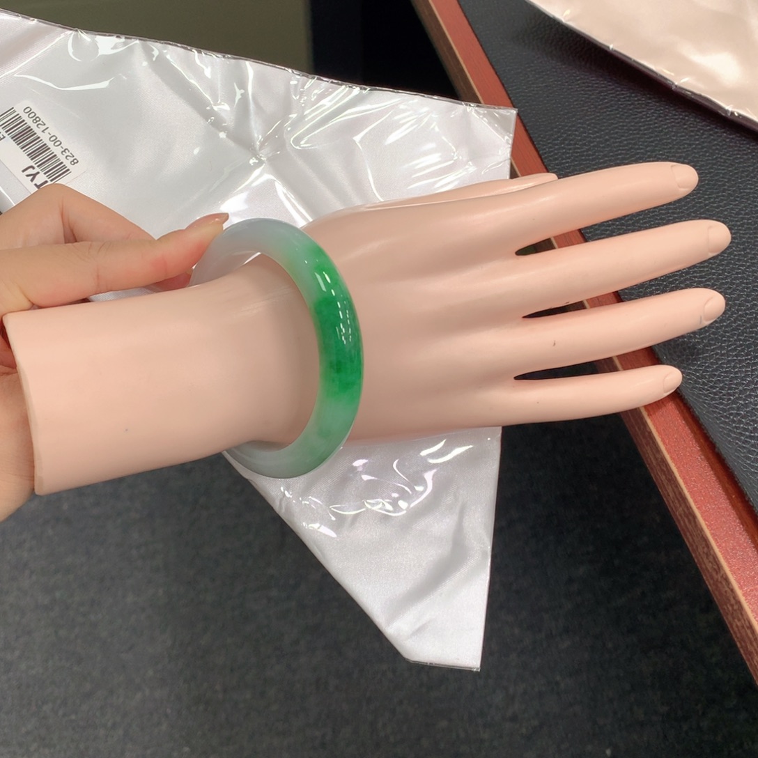 未镶嵌手镯翡翠翡翠