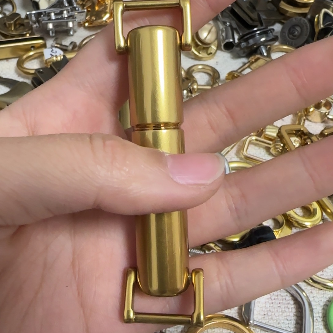 小CK上下磁吸包锁15元2个