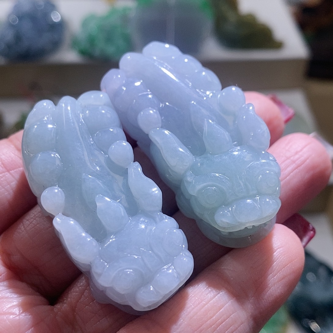 【闪购商品】翡翠颈饰未镶嵌一对